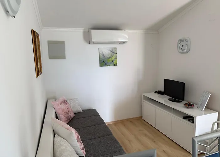 Apartament Tj-sugic Nin